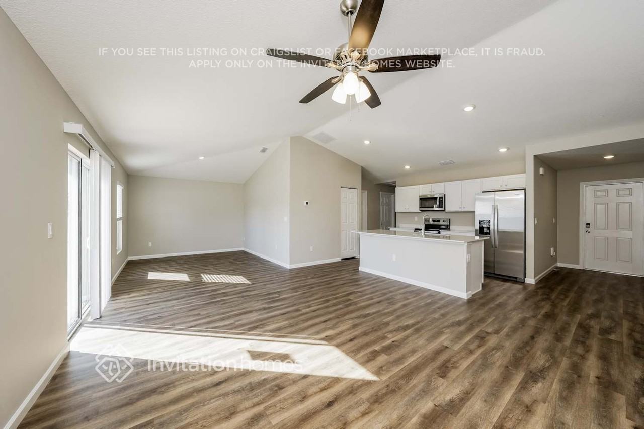 739 Southwest Goodrich Street - Photo 4 of 17