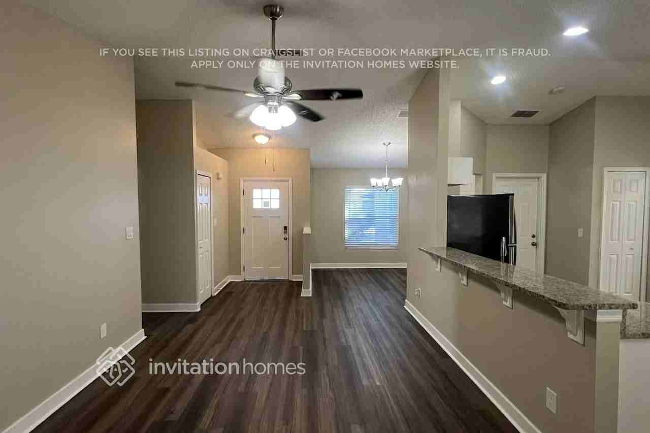 15528 Hidden Lake Circle - Photo 2 of 14