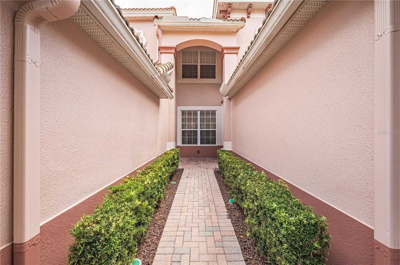 1323 Gilford Point Ln #0 - Photo 3 of 48