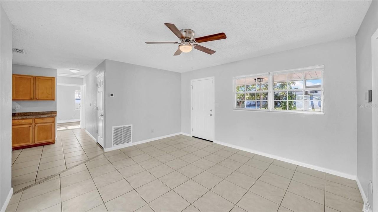 7515 17th Ln N - Photo 5 of 20