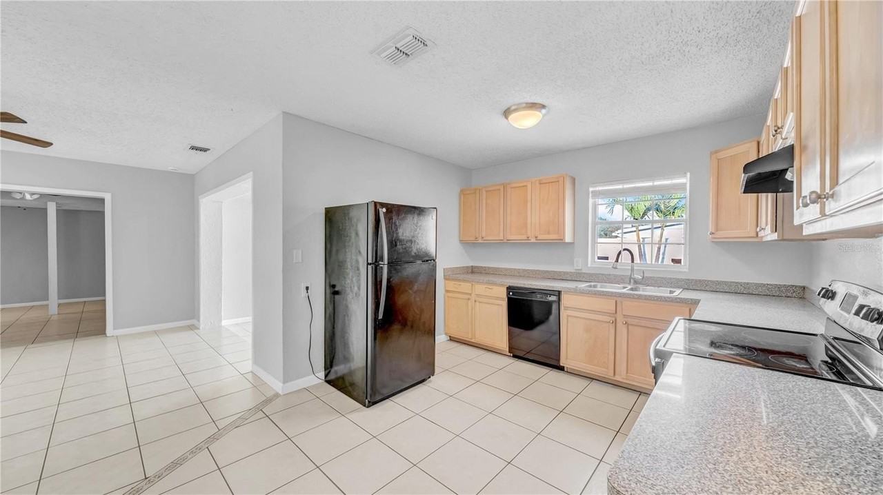 7515 17th Ln N - Photo 6 of 20