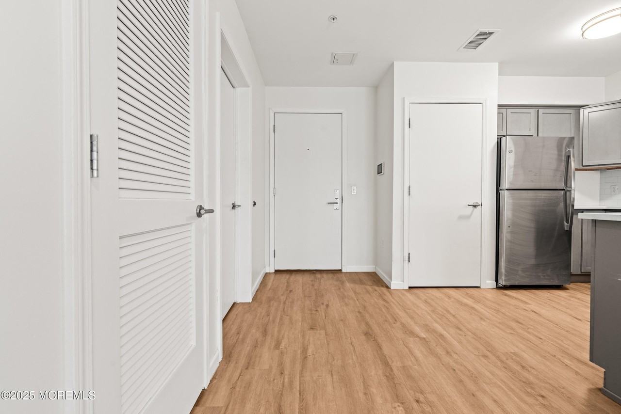 165 Pavilion Ave Unit 303 #303 - Photo 3 of 21