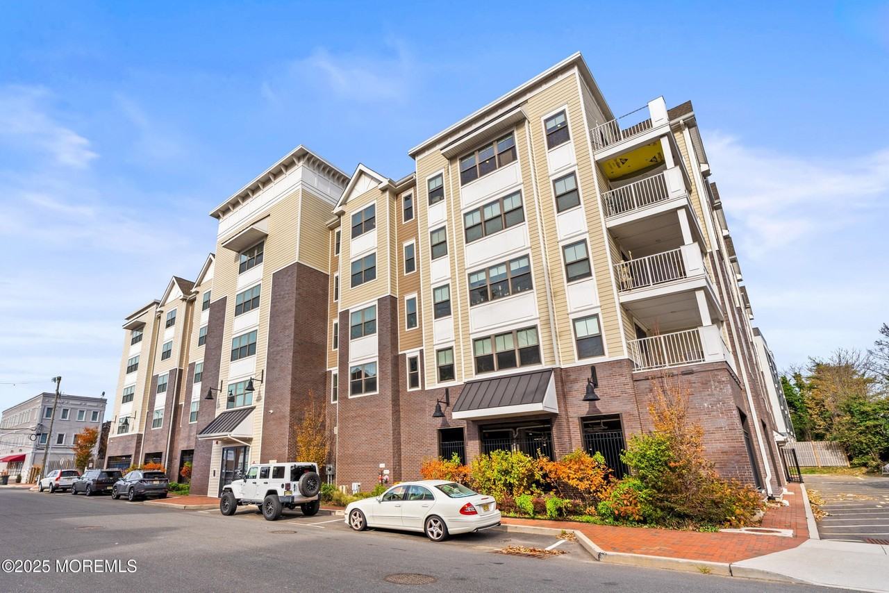 165 Pavilion Ave Unit 206 #206 - Photo 2 of 24