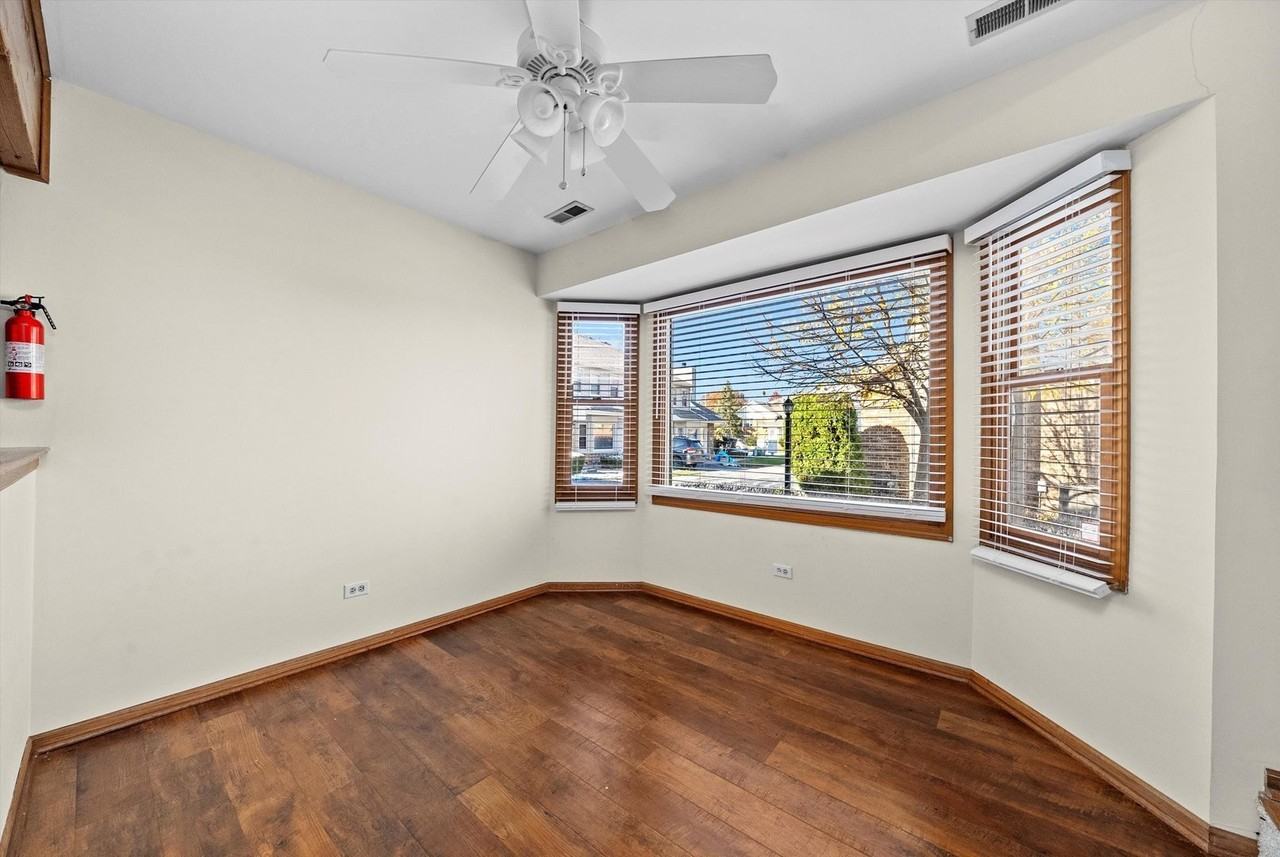 9309 Wherry Lane - Photo 4 of 18