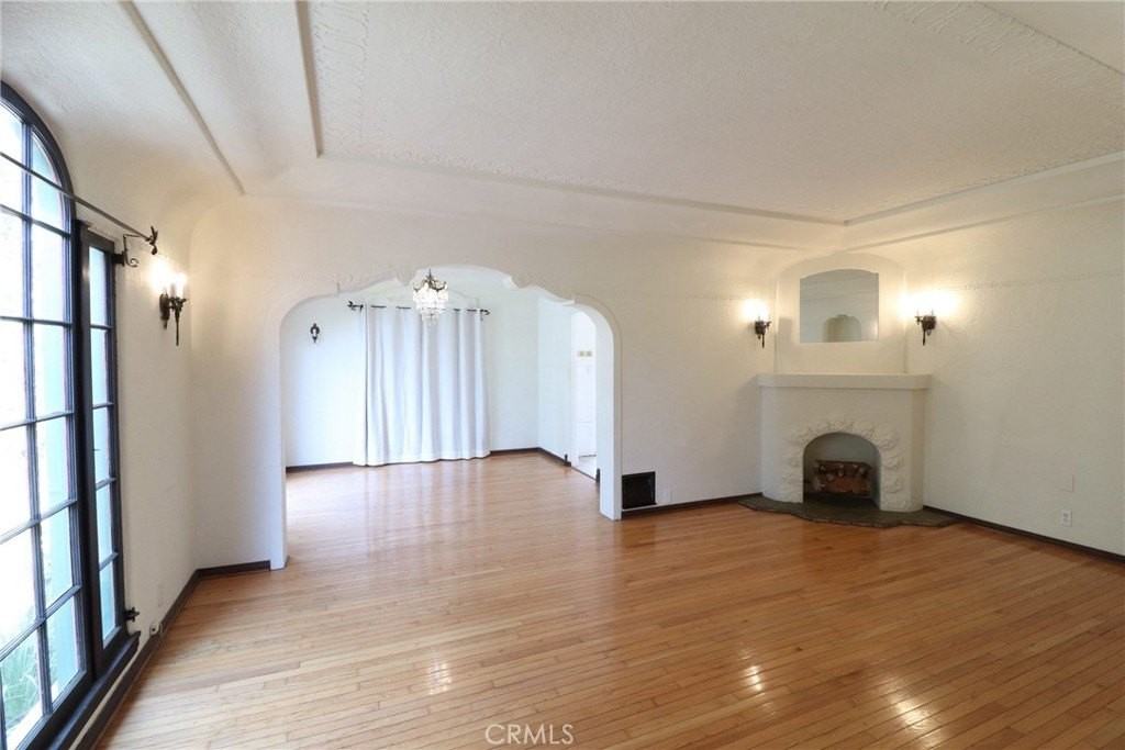 3700 E 11th St - Photo 5 of 31