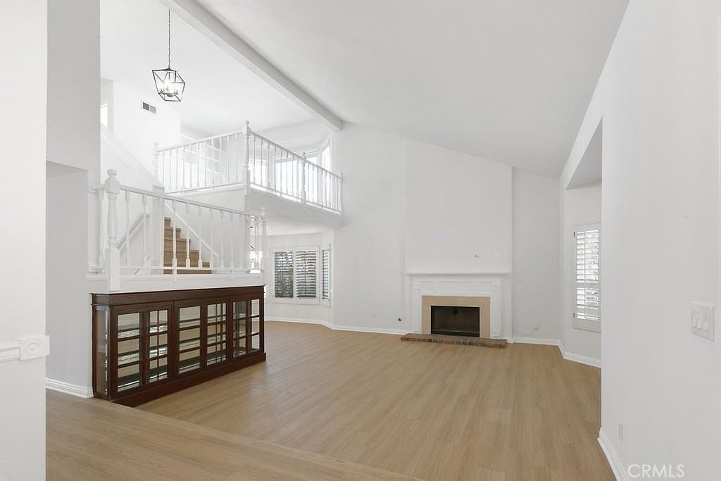 29950 Rolling Ridge Dr - Photo 2 of 26