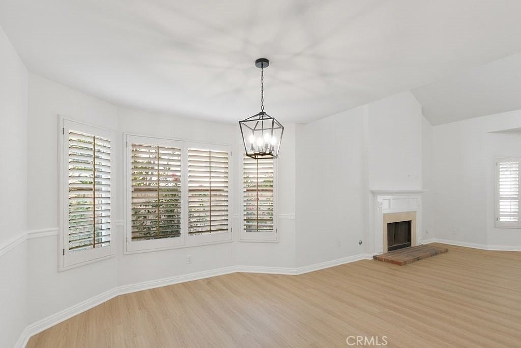 29950 Rolling Ridge Dr - Photo 4 of 26