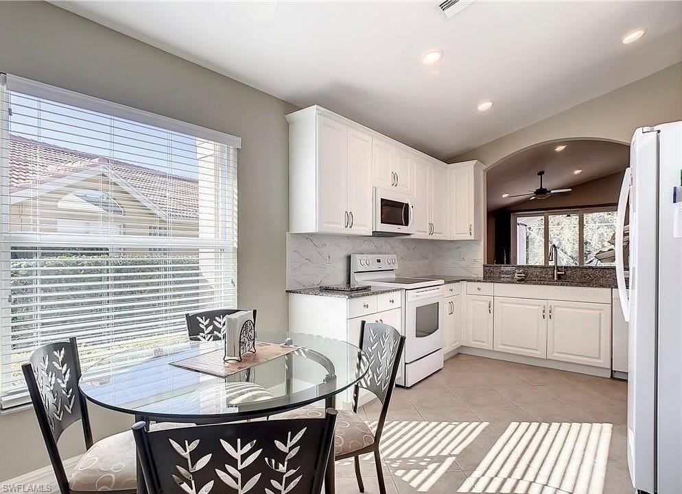 2025 Painted Palm Dr - Photo 6 of 10