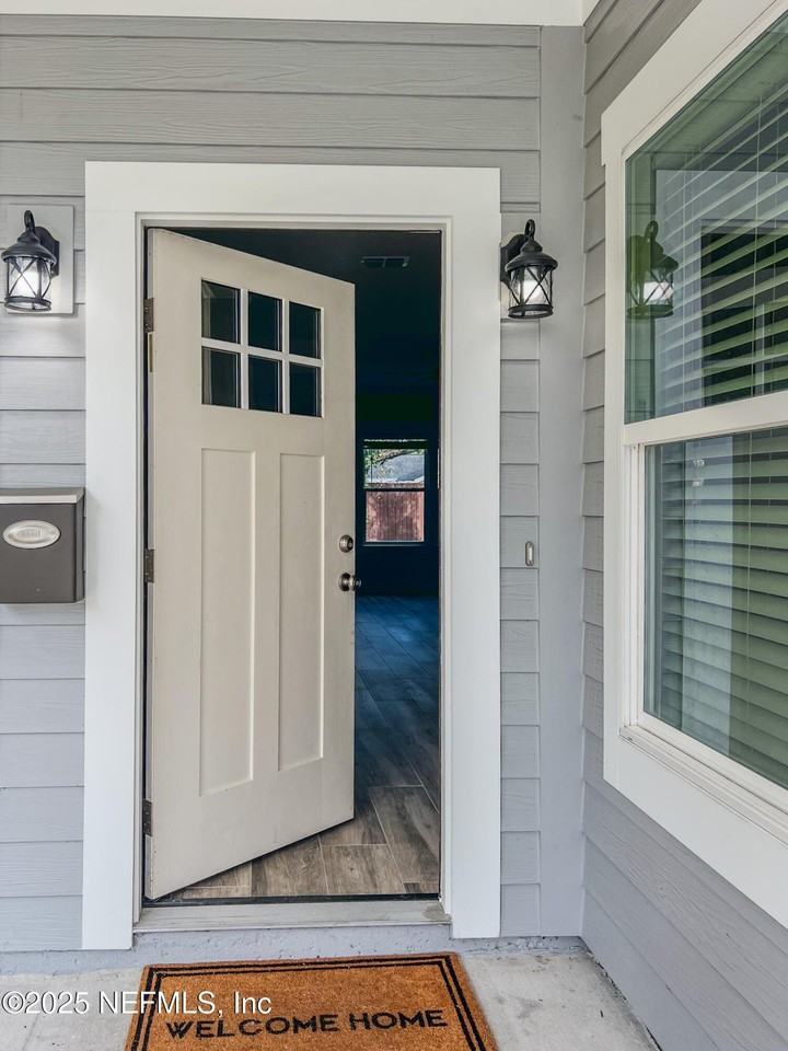 4325 Appleton Ave - Photo 2 of 40