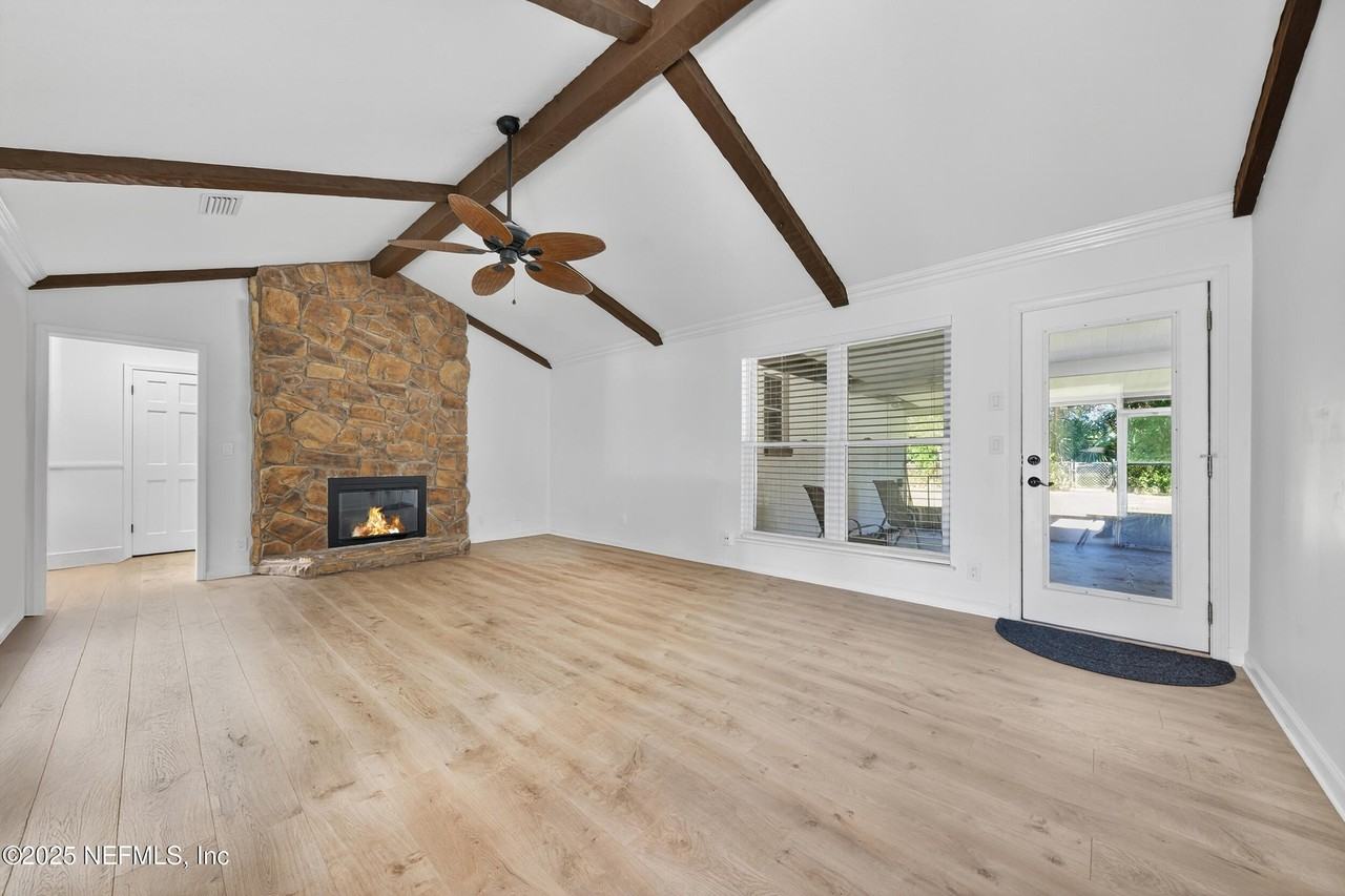 6201 Grayling Dr - Photo 6 of 25