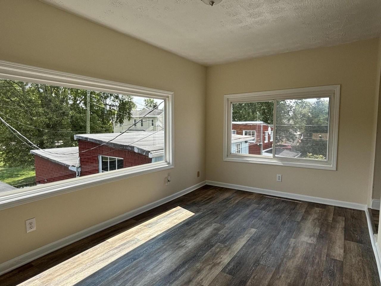 35 Ash St Unit A #A - Photo 2 of 20