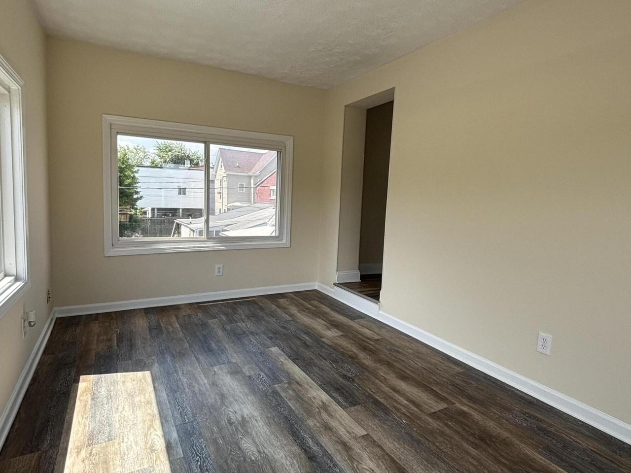 35 Ash St Unit A #A - Photo 3 of 20