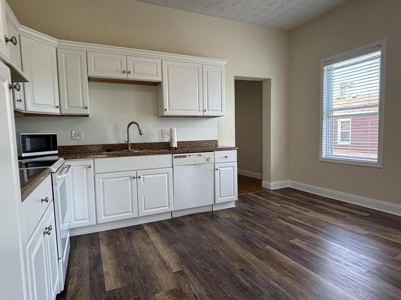 35 Ash St Unit A #A - Photo 5 of 20