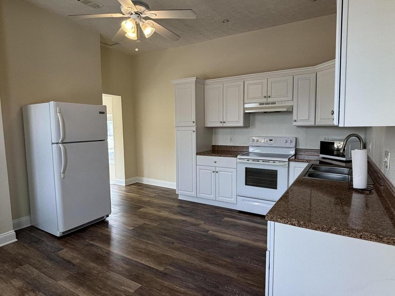 35 Ash St Unit A #A - Photo 7 of 20