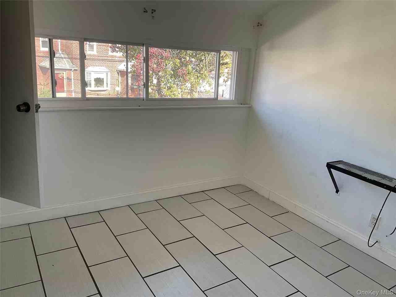 17318 143rd Rd - Photo 5 of 5