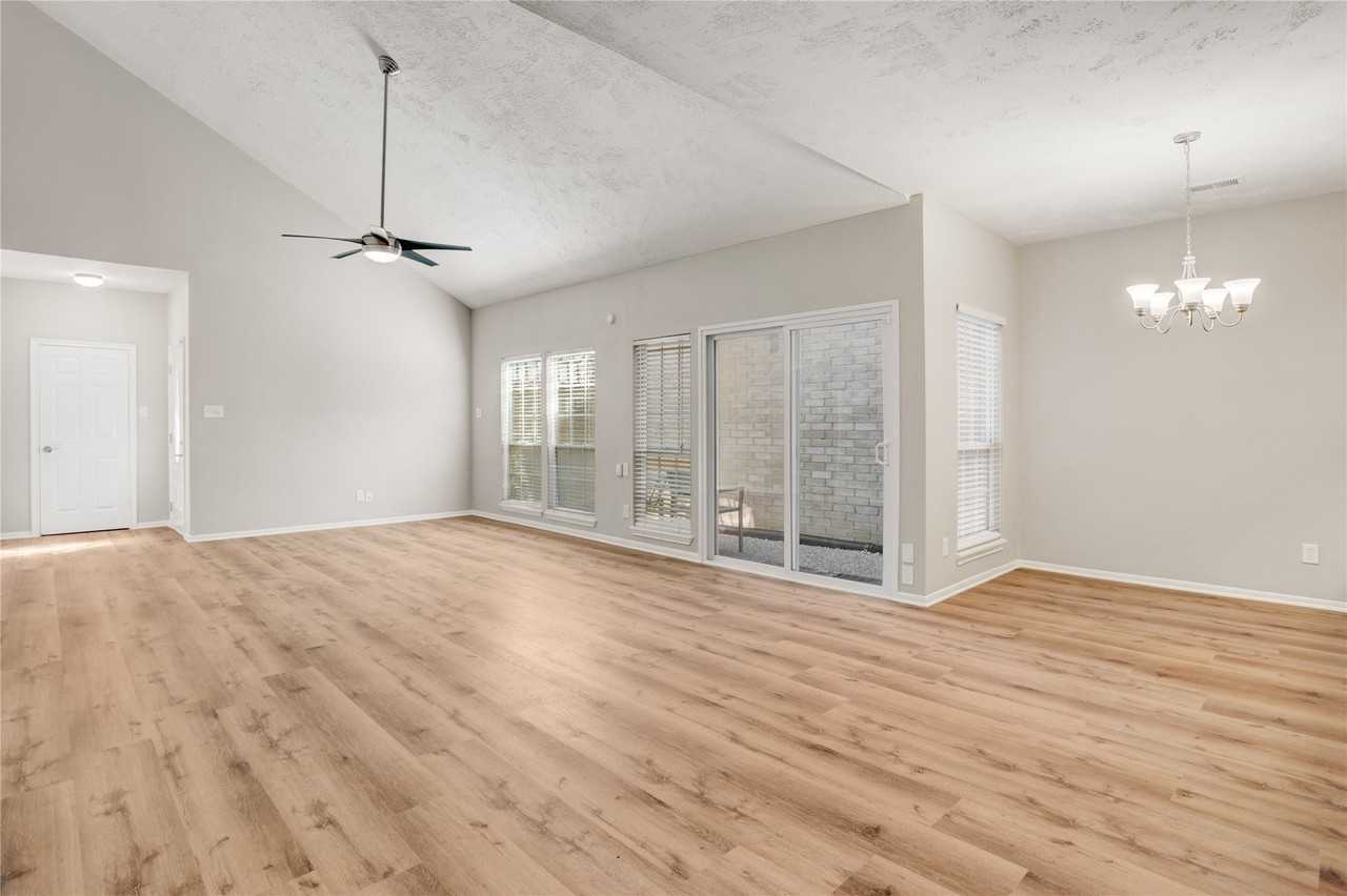 9424 Bassoon Dr - Photo 2 of 19