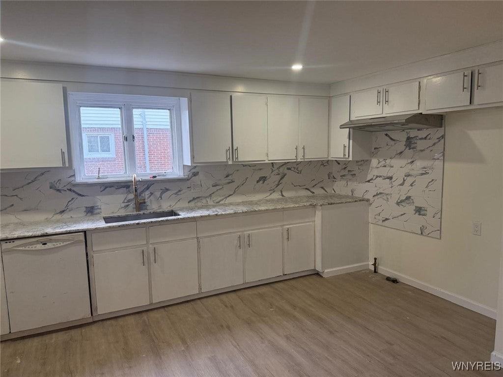 116 Nicholson St - Photo 5 of 13