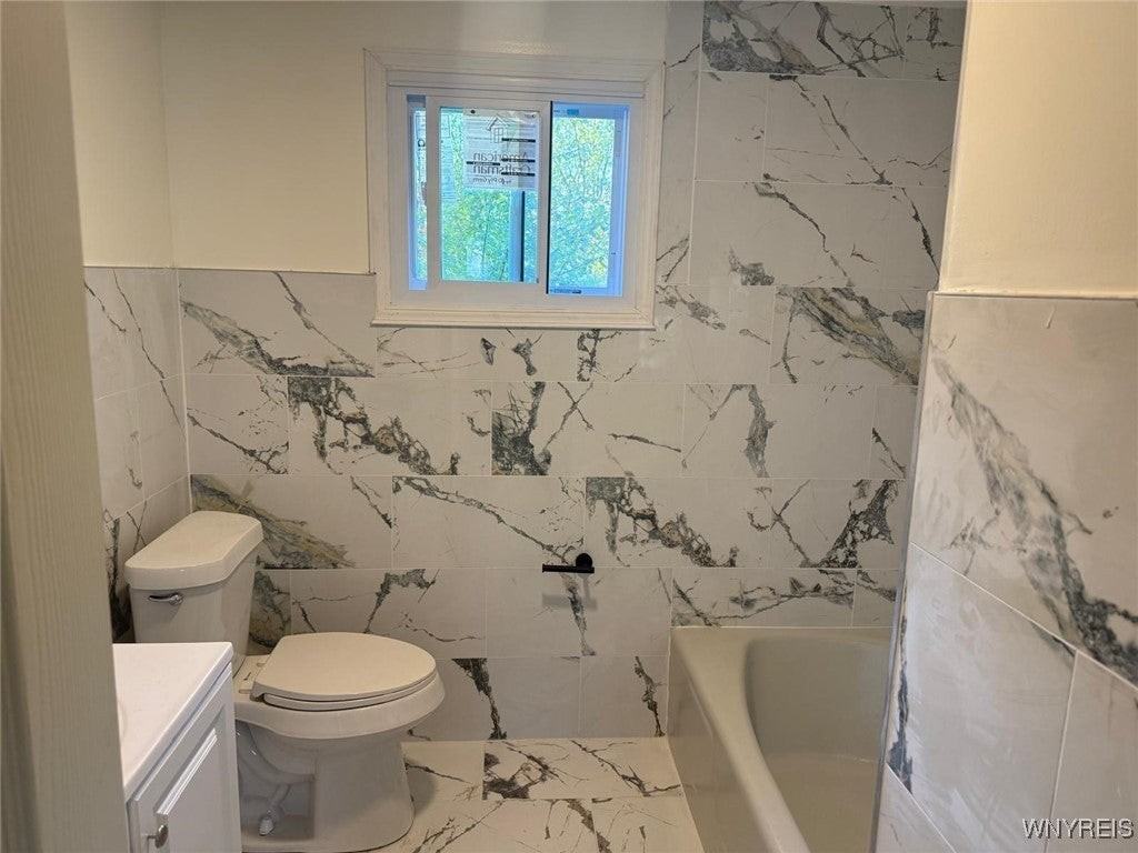 116 Nicholson St - Photo 7 of 13