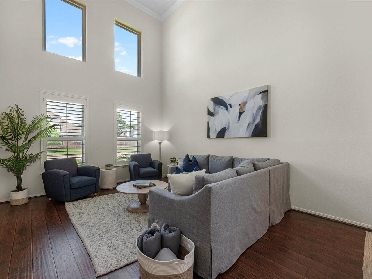 14003 Stardust Ln - Photo 4 of 30