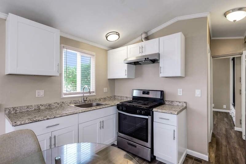 341 3rd Ave #L341 - Photo 6 of 32