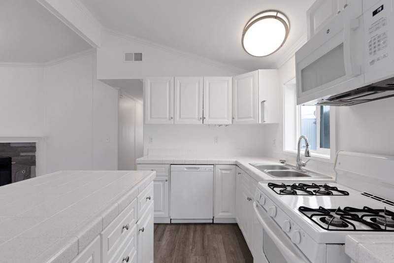 149 1st Ave #L149 - Photo 5 of 31