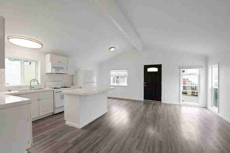 149 1st Ave #L149 - Photo 6 of 31