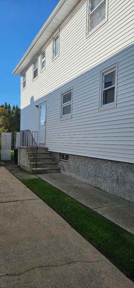 646 Armstrong Avenue - Photo 6 of 7