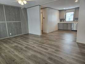 43 115th Ln Ne #487 - Photo 1 of 1