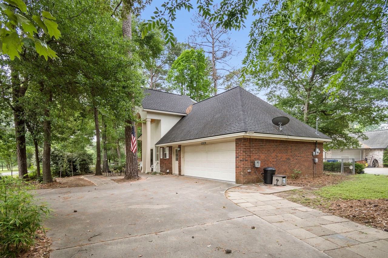 14151 Buckingham Ln - Photo 3 of 29