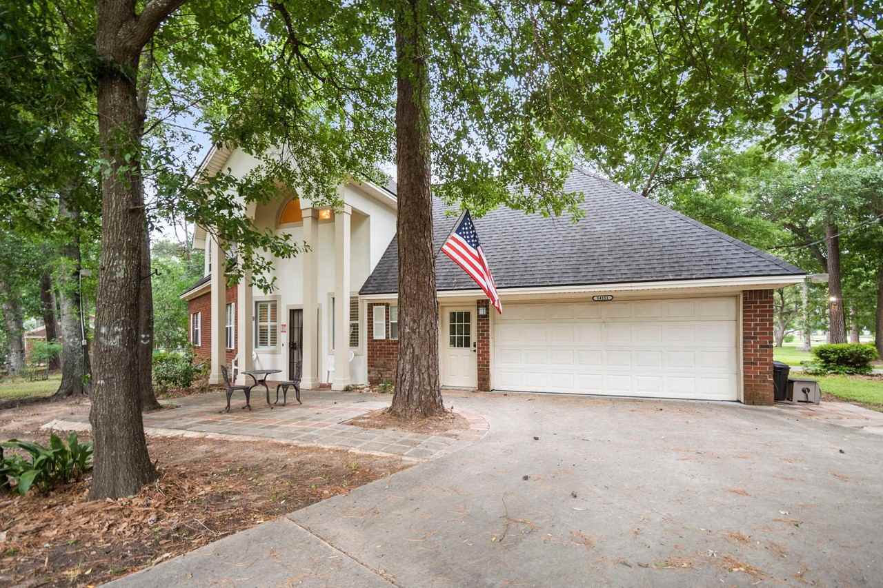 14151 Buckingham Ln - Photo 4 of 29