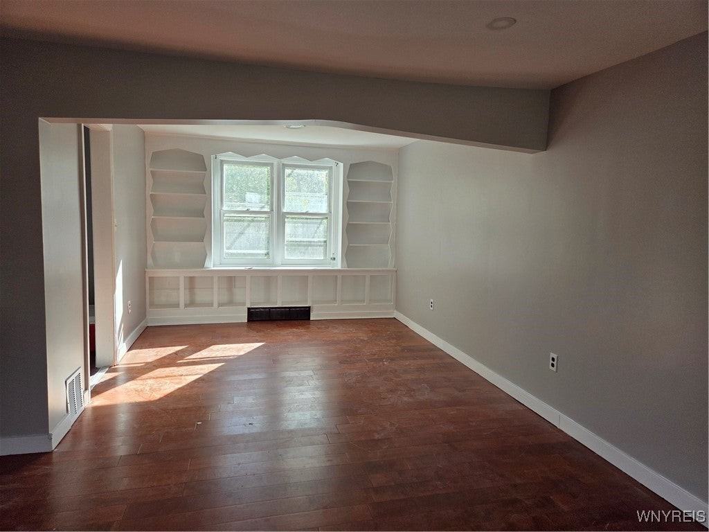 55 Cleveland Dr - Photo 3 of 12