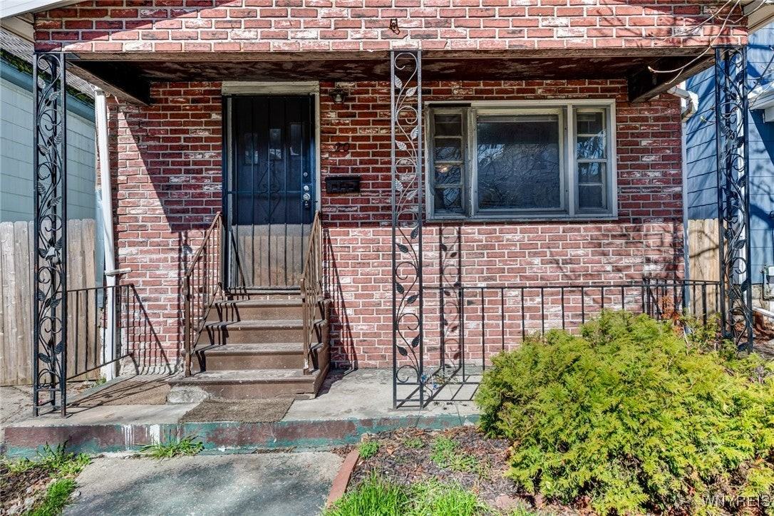 20 Wood Ave - Photo 5 of 43