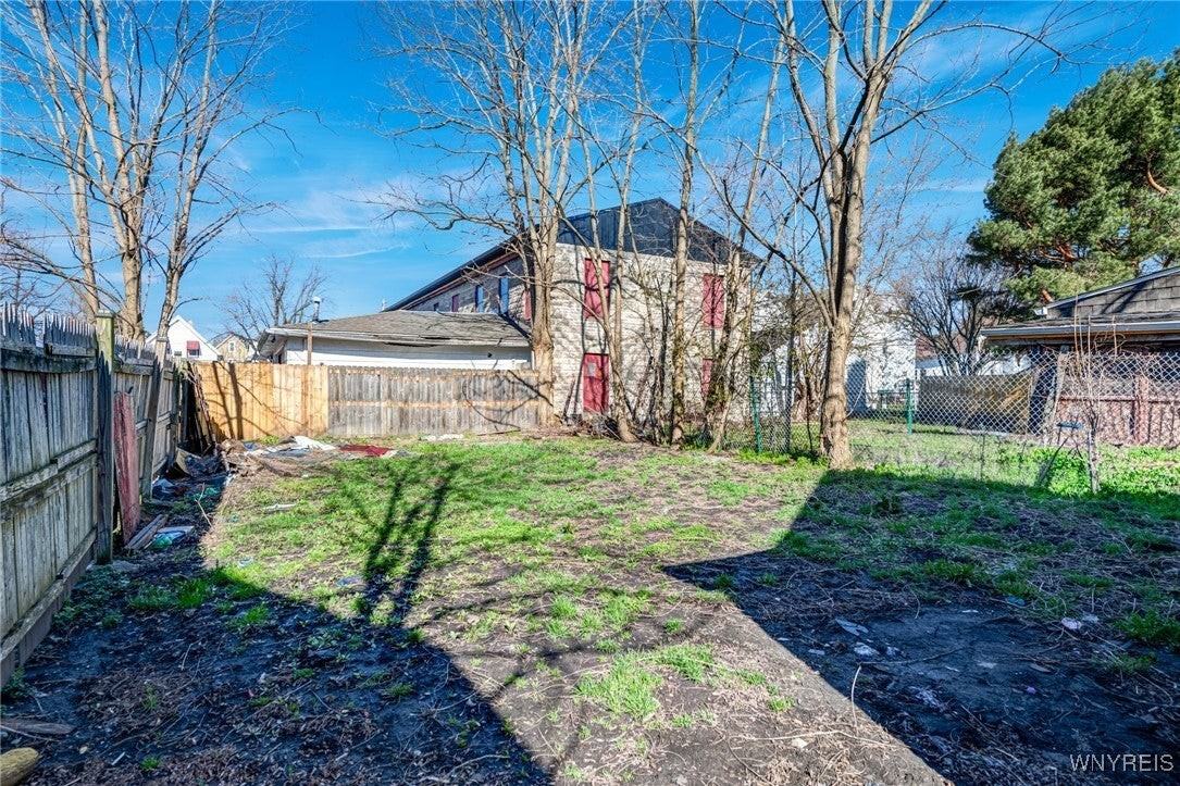 20 Wood Ave - Photo 6 of 43