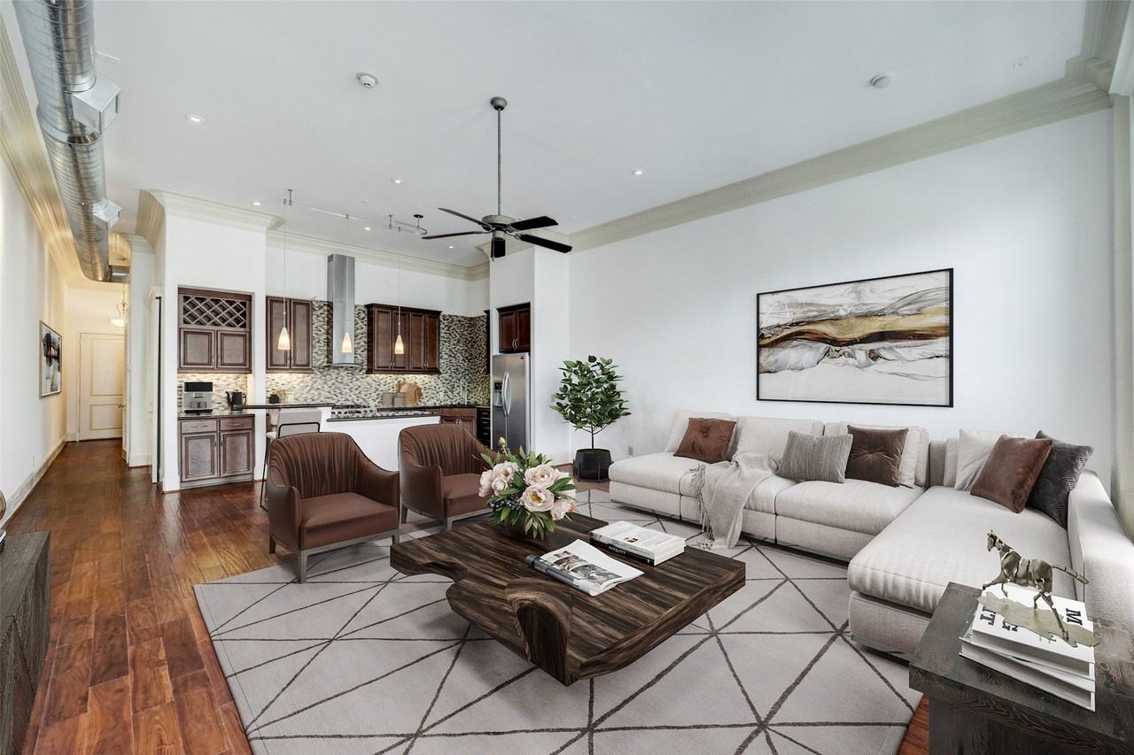 2510 Travis Street - Photo 3 of 20