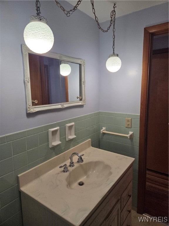 30 Nassau Ln - Photo 6 of 13