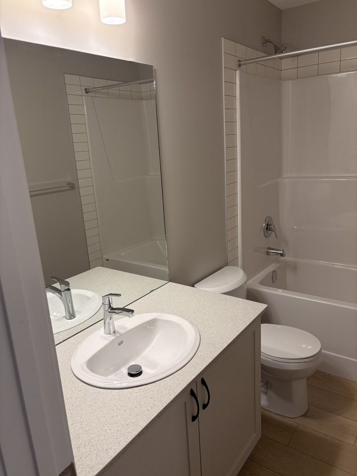 18126 73A Street Northwest - Photo 3 of 22