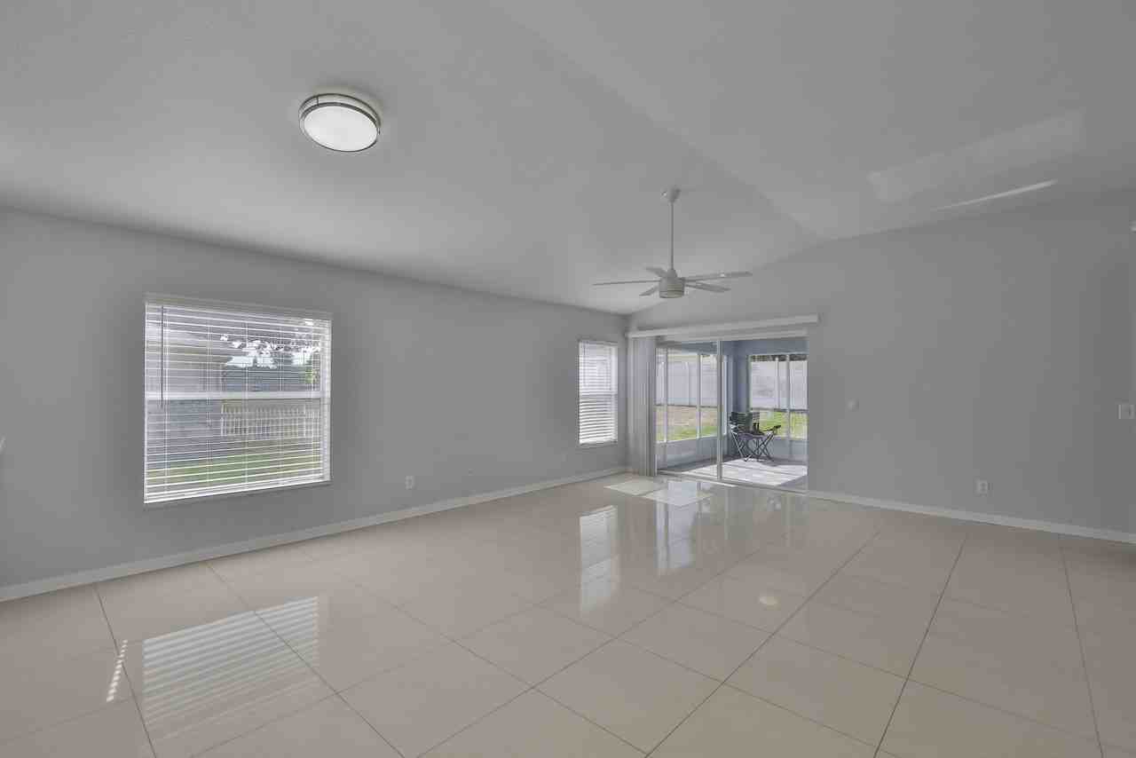 11345 Coconut Island Dr - Photo 5 of 40