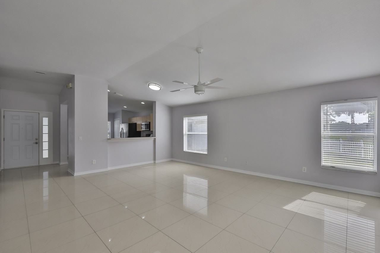 11345 Coconut Island Dr - Photo 7 of 40