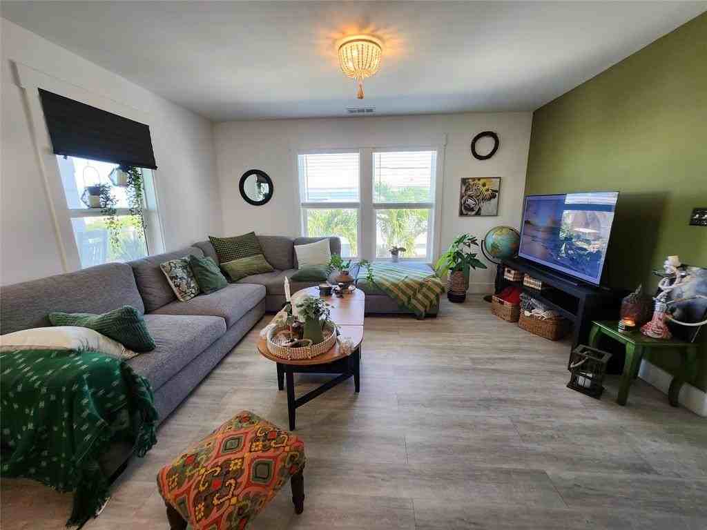 31547 Avenue D - Photo 4 of 42