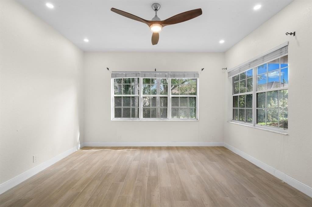 836 Lavender Cir - Photo 4 of 35