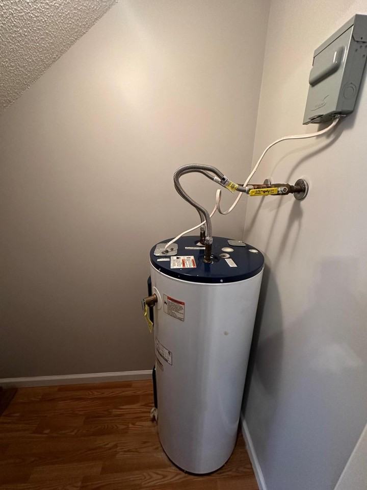 1230 Village Way - Photo 4 of 17