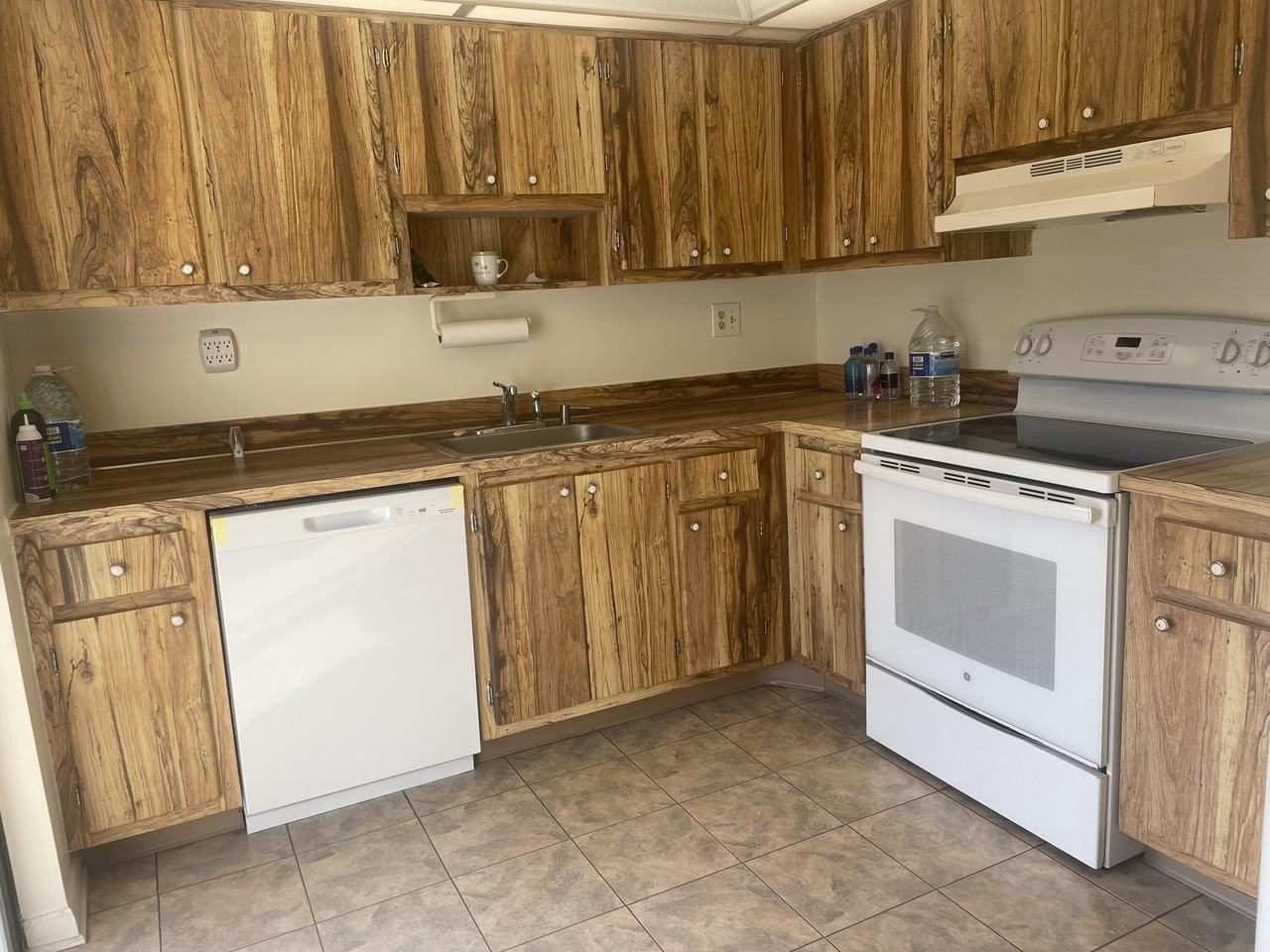 83 Capri B #B - Photo 3 of 28