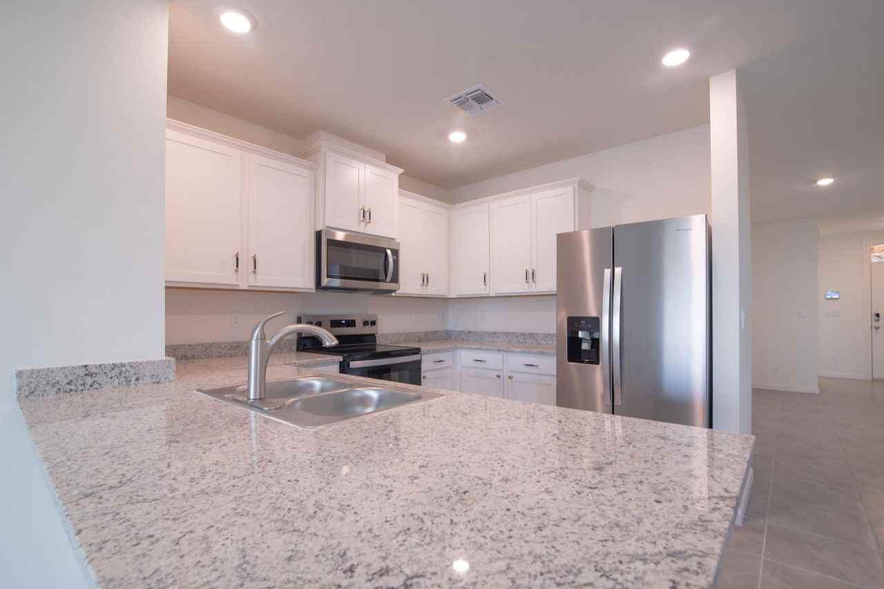 12152 Sw Rimini Way - Photo 4 of 24