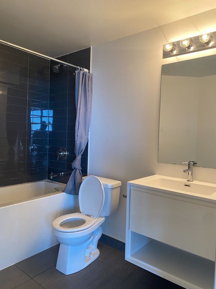 159 Wellesley Street East - Photo 5 of 7