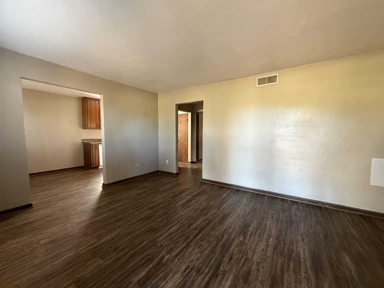 1411 Lazy Brk Apt A #A - Photo 3 of 9