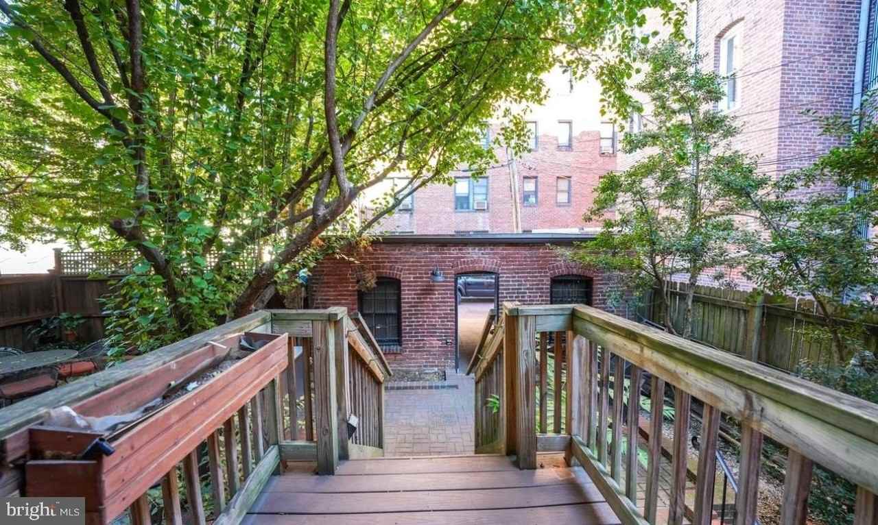 1703 Q St Nw - Photo 4 of 4