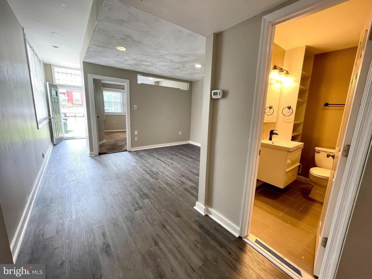 819 12th St Ne #1 - Photo 4 of 11