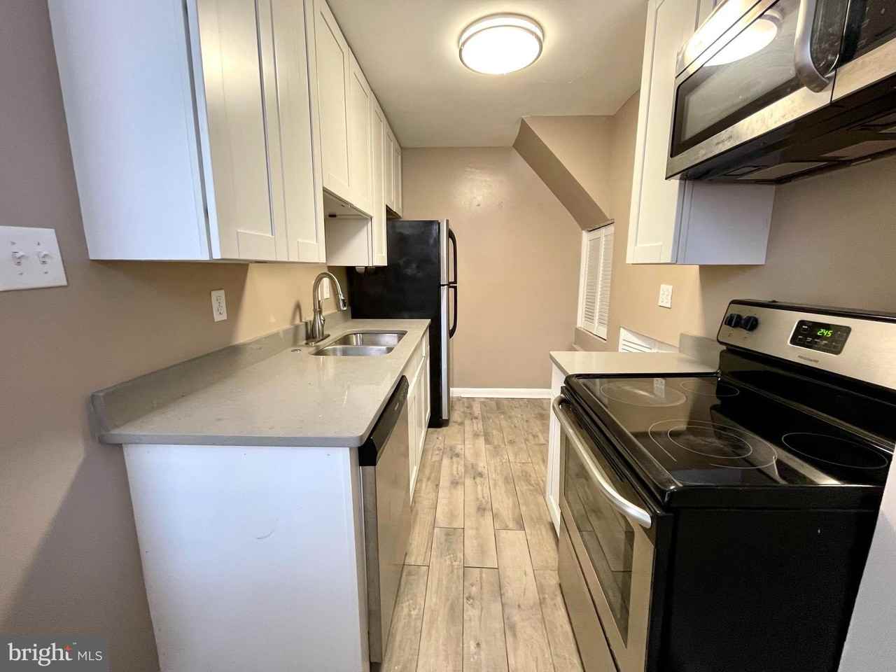 819 12th St Ne #1 - Photo 6 of 11