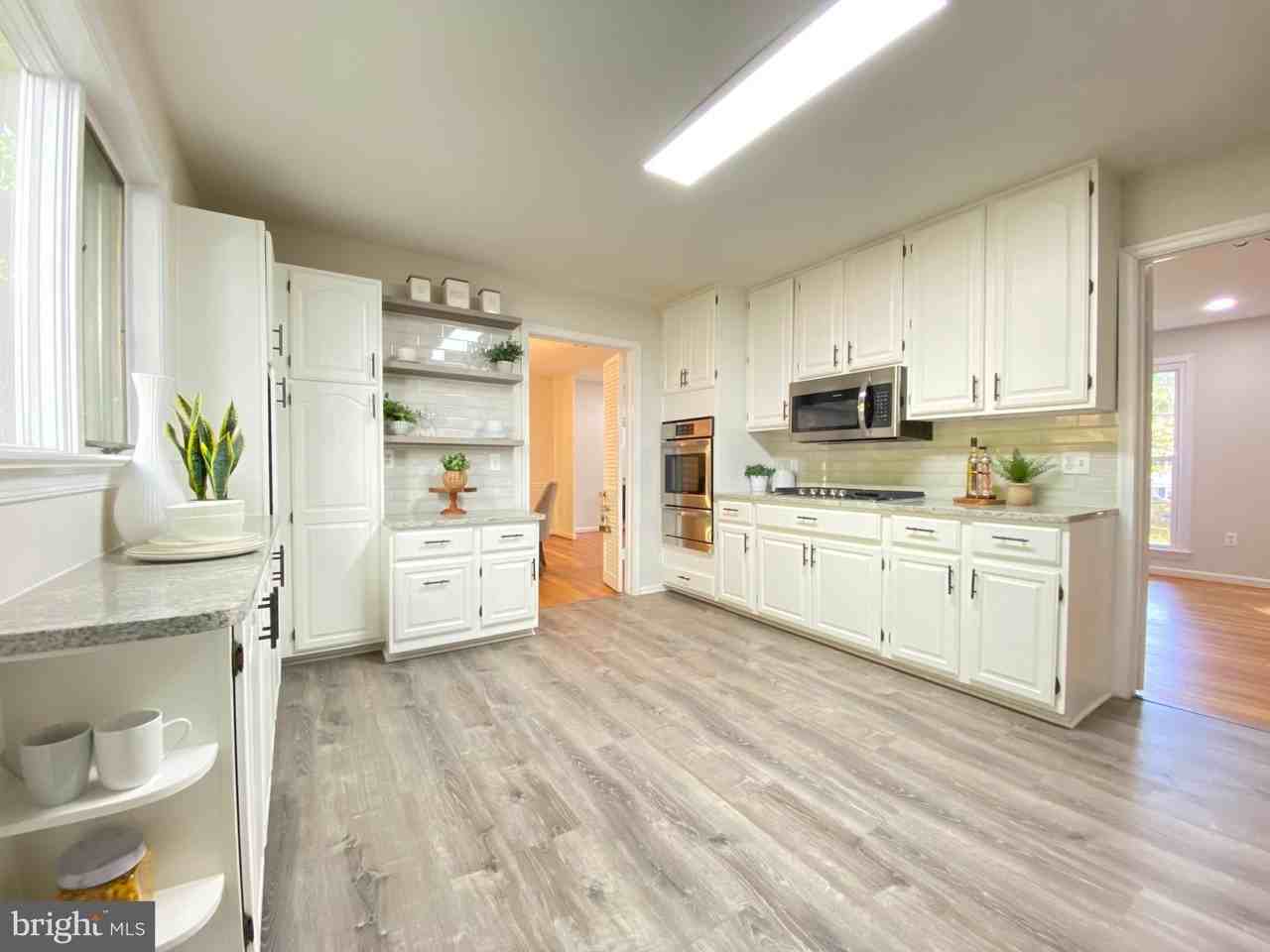 11509 Parkedge Drive - Photo 2 of 41