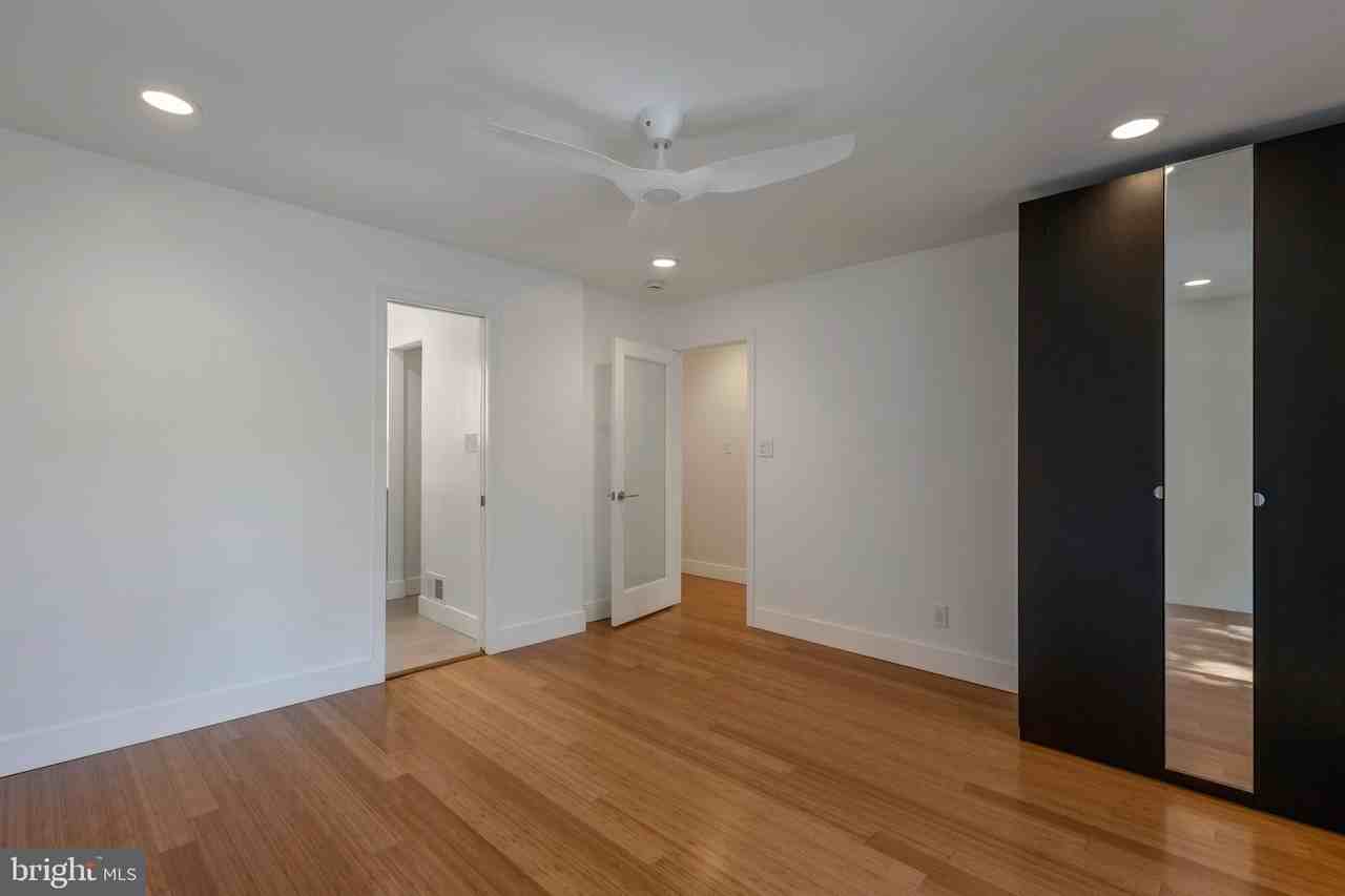 5250 Pooks Hill Road #B13 - Photo 6 of 14